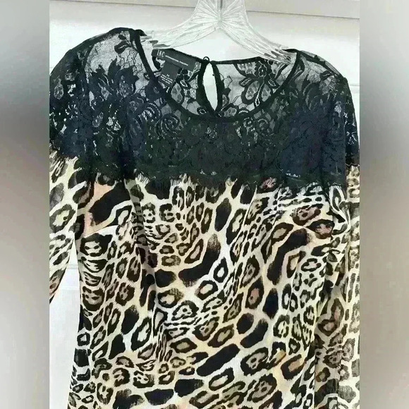 INC international Concepts Flowing  Leopard‎ Print Too With Lace Button Closer M - Picture 2 of 9